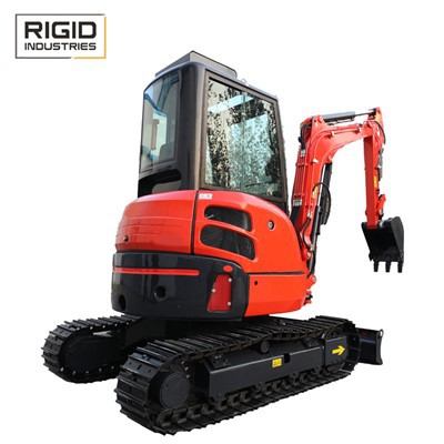 Lítil 3,5 tonna beltagröfa